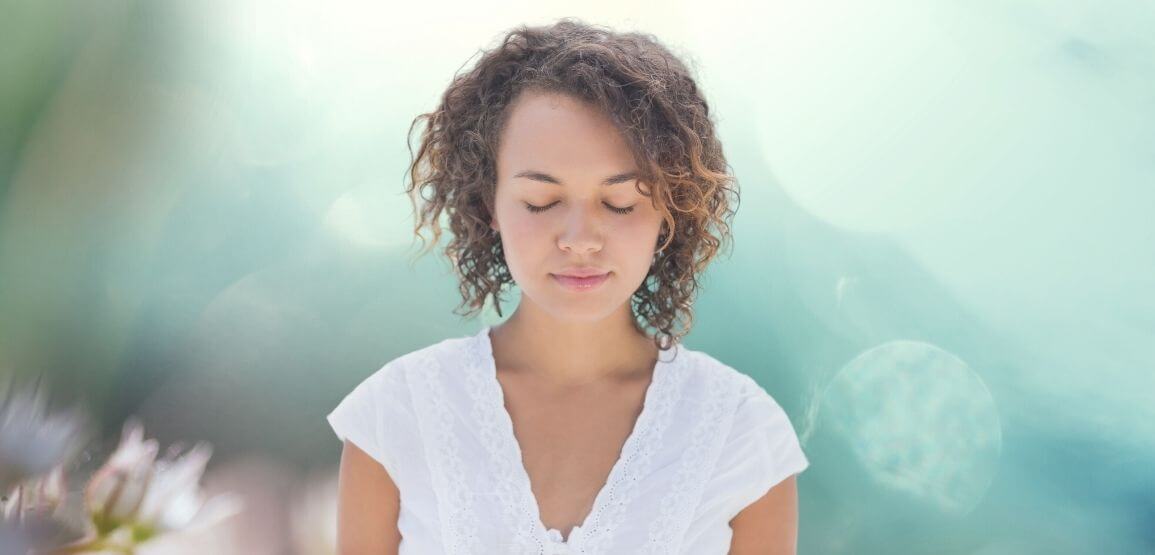 SHRI MEDITACE & MINDFULNESS NA KUDY Z NUDY